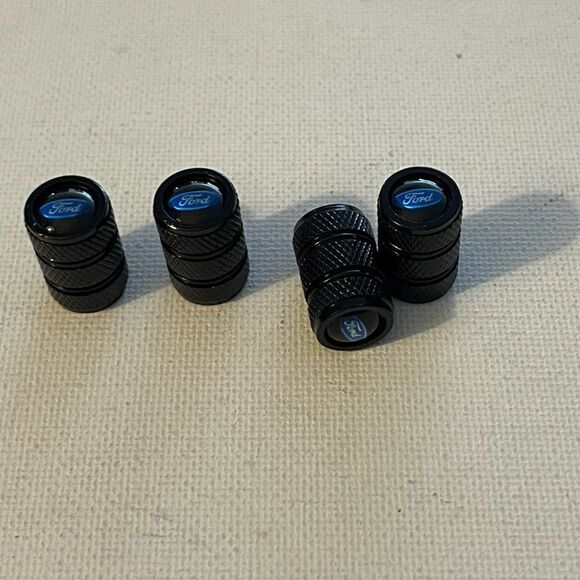 Ford valve Stem caps in Black set of 4 NWT - Picture 3 of 4